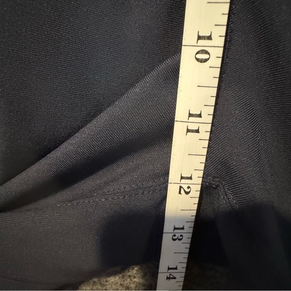 Kirkland Signature Navy Blue Men’s Performance Pants 38x32 - Picture 14 of 16